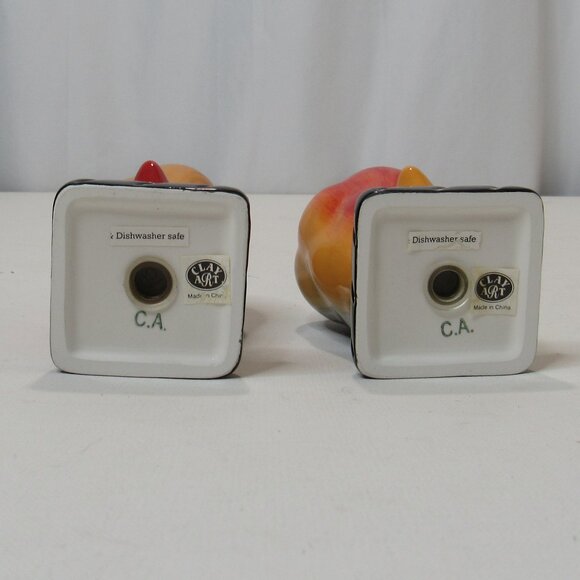 Cayenne Chile Salt And Pepper Set - 2003 Clay Art - Ceramic Red Orange Yellow - Picture 3 of 7